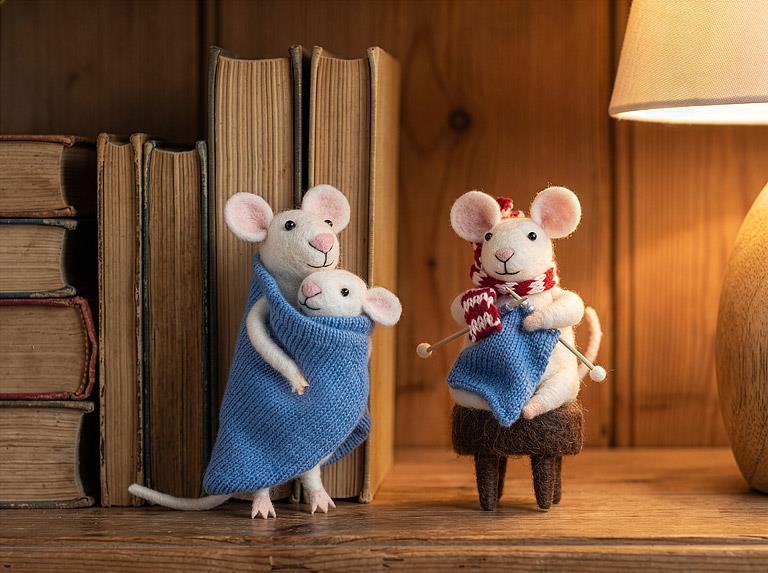 Mother & Baby Mouse Ornament in blue, alternate view